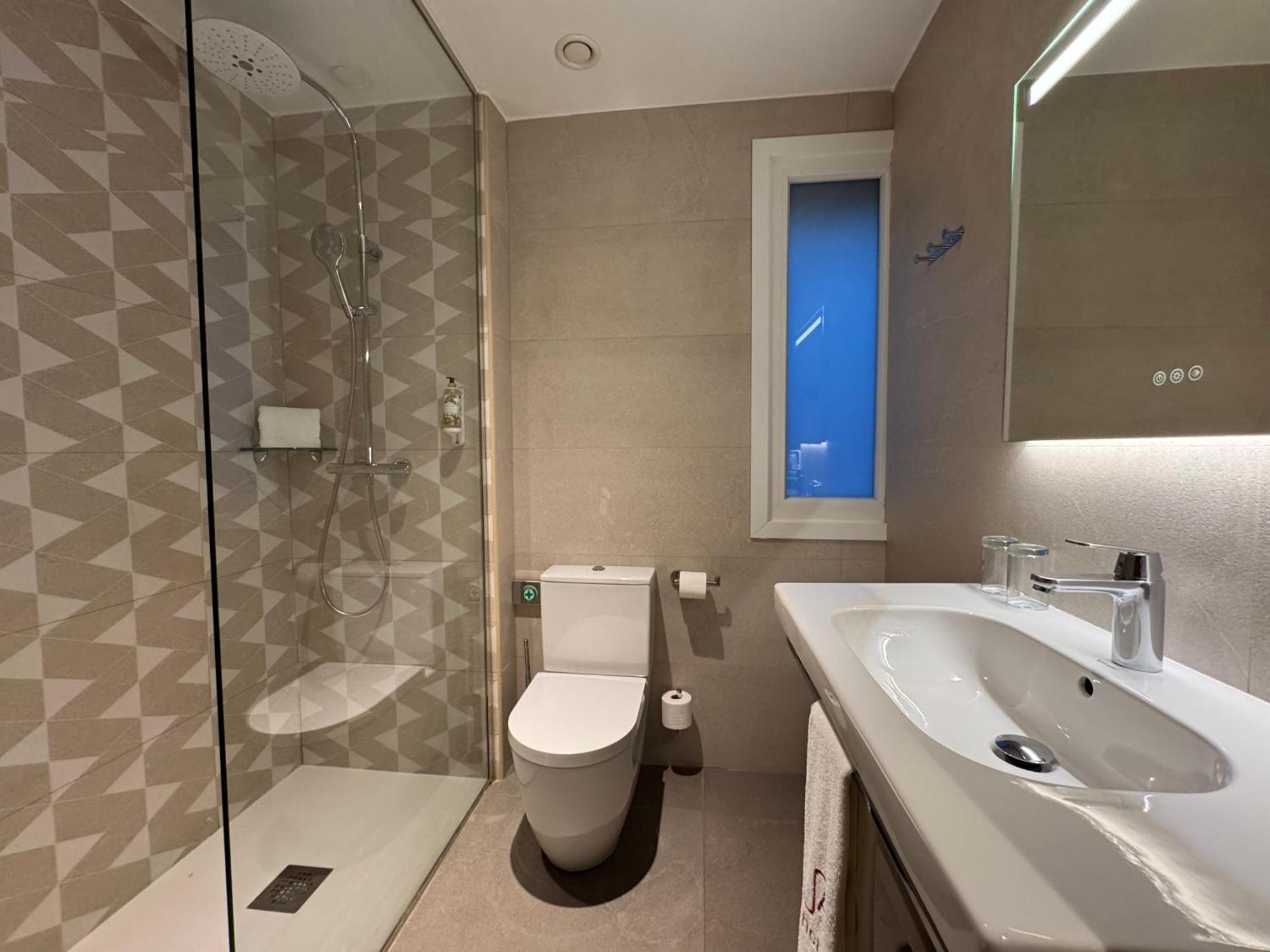 Urban A+++ Hotel Tres Cantos Eksteriør billede