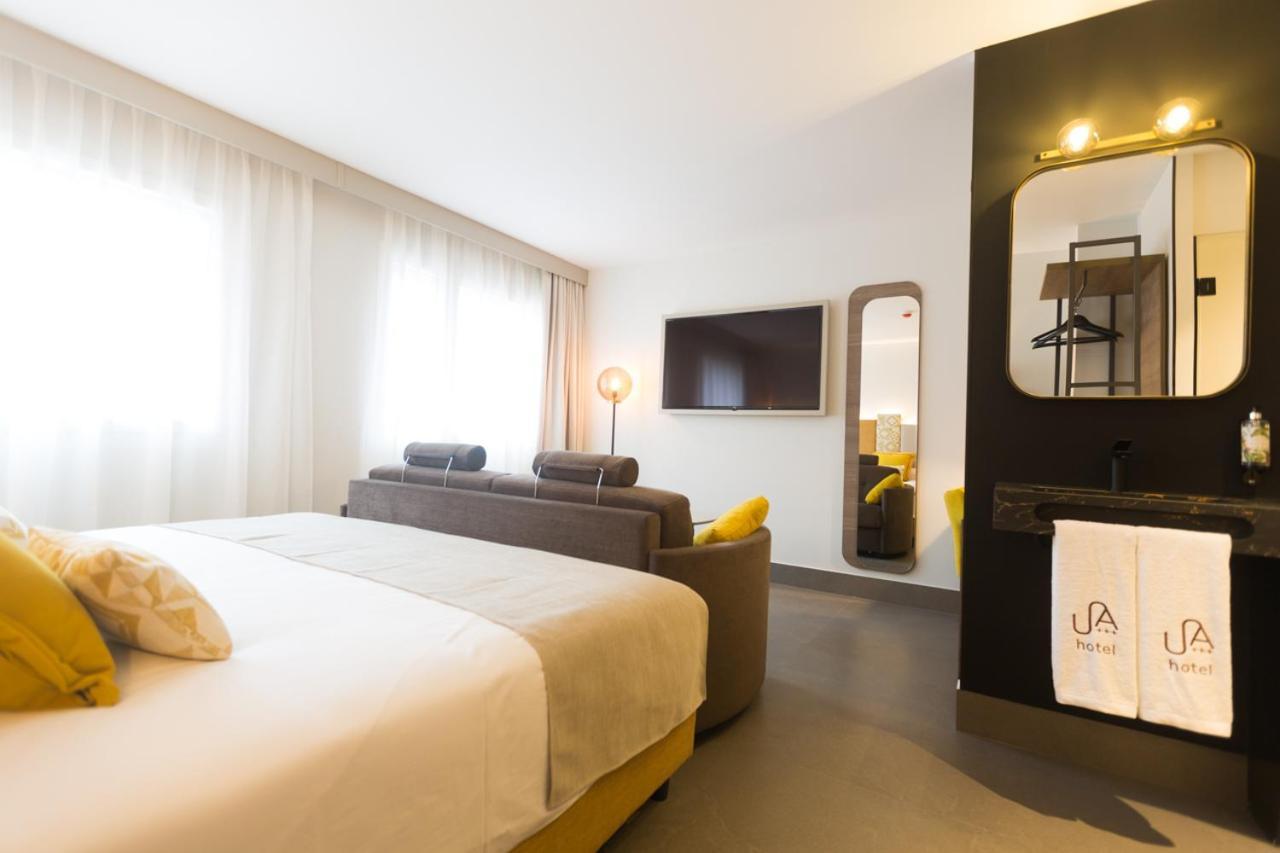 Urban A+++ Hotel Tres Cantos Eksteriør billede